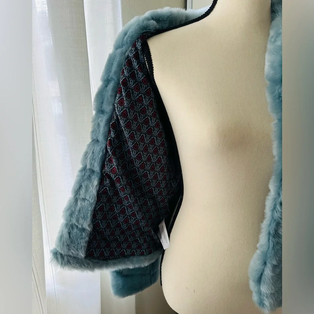 Faux jacket - Picture 3 of 5